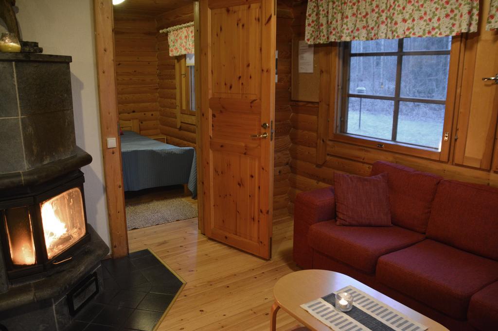 Lomapesae Cottages Pertunmaa Zimmer foto