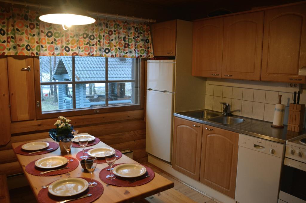 Lomapesae Cottages Pertunmaa Zimmer foto